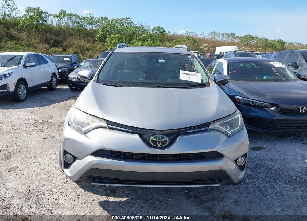 2018 TOYOTA RAV4 ADVENTURE/XLE VIN: 2T3WFREV7JW511400