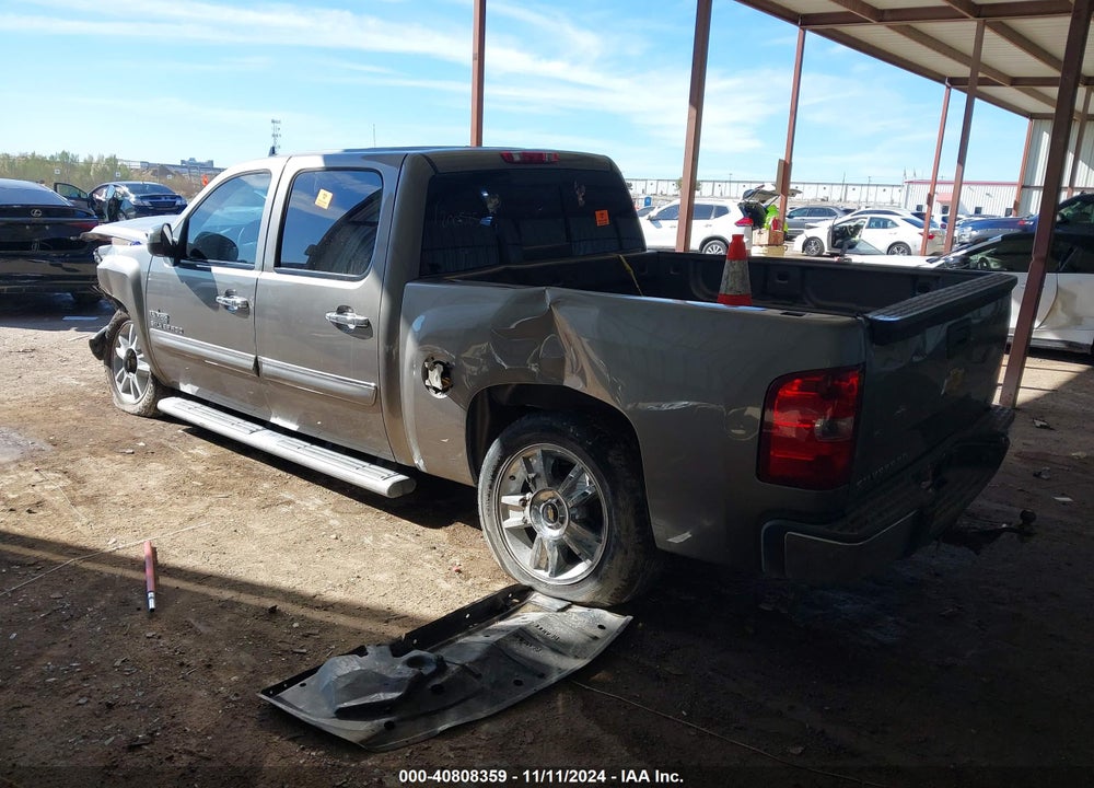 2013 CHEVROLET SILVERADO 1500 LT VIN: 3GCPCSE08DG110063