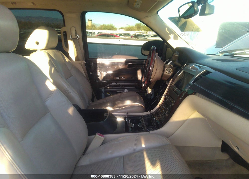 2007 CADILLAC ESCALADE ESV STANDARD VIN: 1GYFK66807R261486
