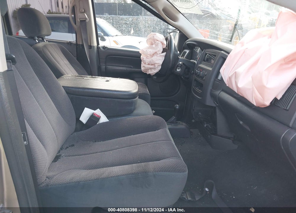 2005 DODGE RAM 1500 SLT/LARAMIE VIN: 1D7HU18D85S135748