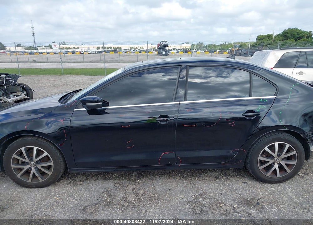 2017 VOLKSWAGEN JETTA 1.4T SE VIN: 3VWDB7AJ8HM281756