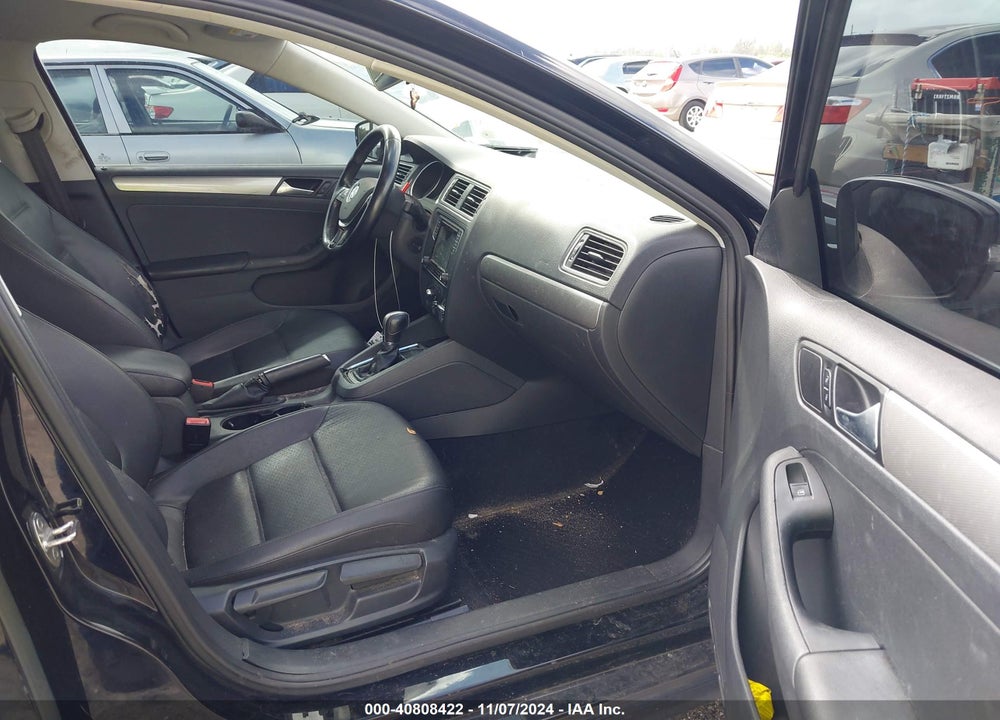 2017 VOLKSWAGEN JETTA 1.4T SE VIN: 3VWDB7AJ8HM281756