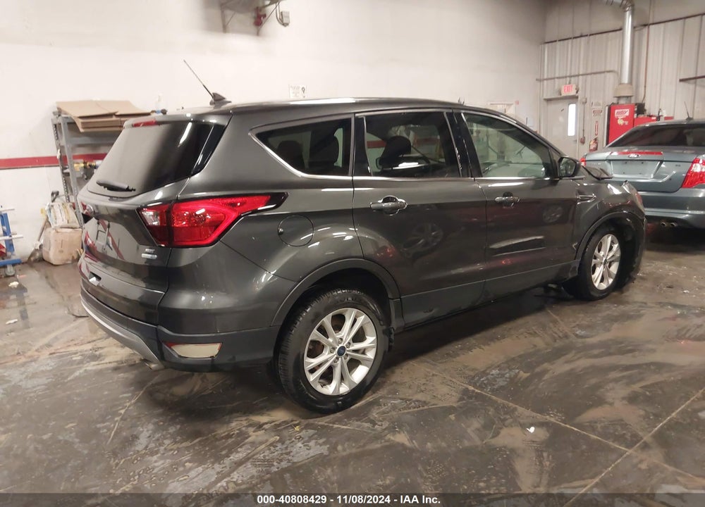 2019 FORD ESCAPE SE VIN: 1FMCU9GD2KUC11903