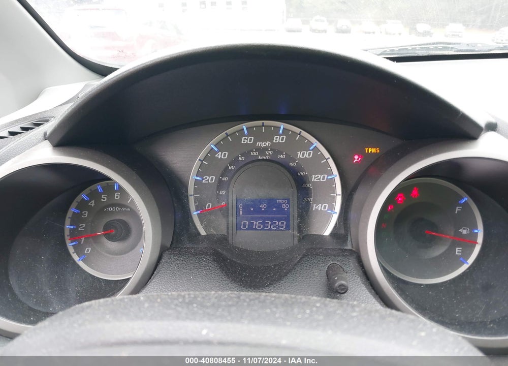 2011 HONDA FIT VIN: JHMGE8H36BS002869