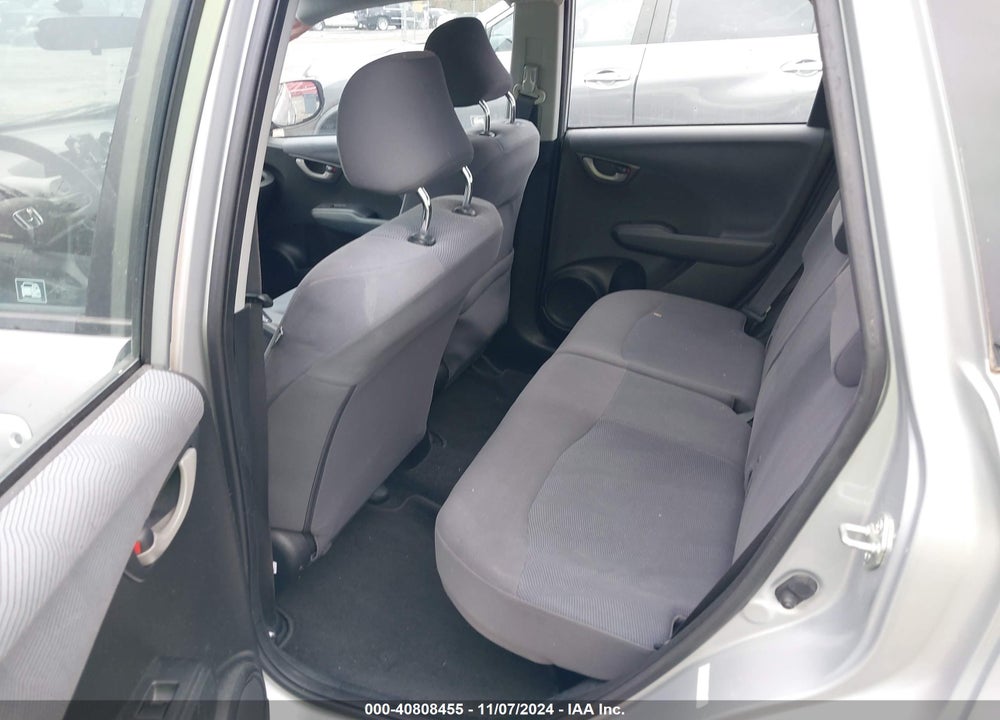 2011 HONDA FIT VIN: JHMGE8H36BS002869