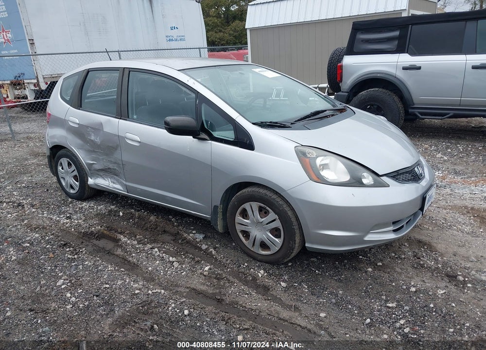 2011 HONDA FIT VIN: JHMGE8H36BS002869