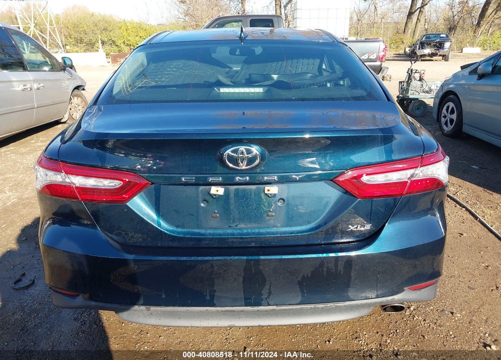 2019 TOYOTA CAMRY XLE VIN: 4T1B11HK8KU847423