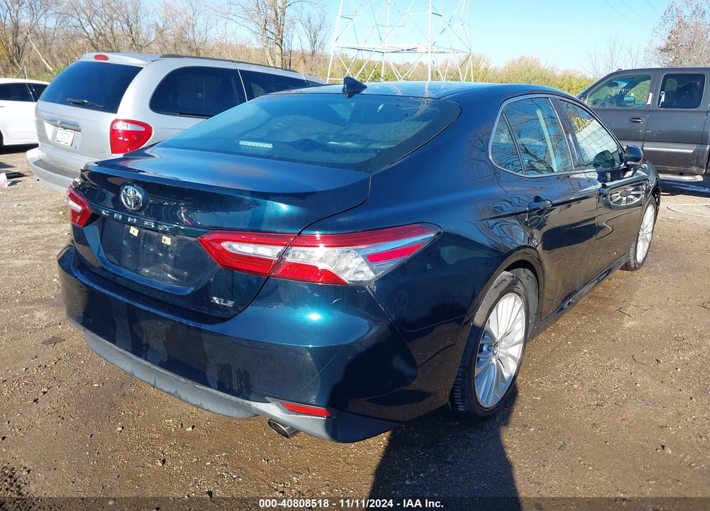 2019 TOYOTA CAMRY XLE VIN: 4T1B11HK8KU847423