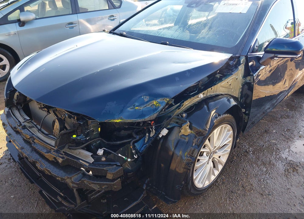 2019 TOYOTA CAMRY XLE VIN: 4T1B11HK8KU847423