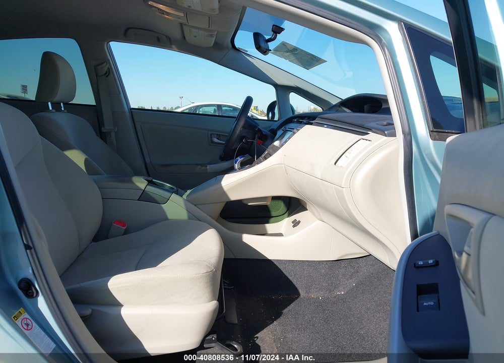 2013 TOYOTA PRIUS TWO VIN: JTDKN3DU5D5599981
