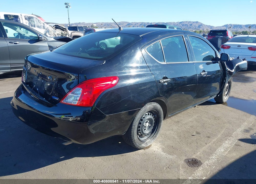 2014 NISSAN VERSA 1.6 S+ VIN: 3N1CN7AP3EL861477
