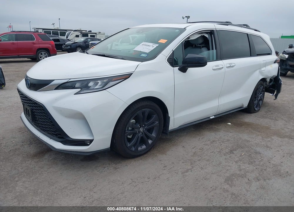 2024 TOYOTA SIENNA XSE VIN: 5TDXRKEC1RS198486