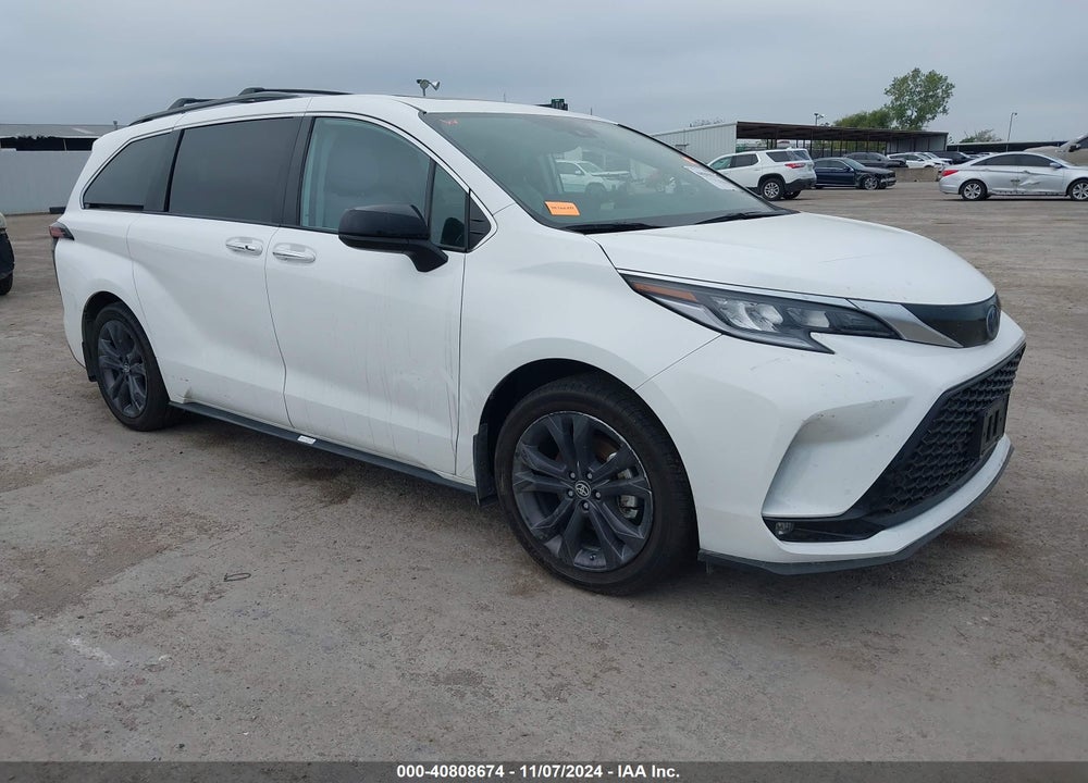2024 TOYOTA SIENNA XSE VIN: 5TDXRKEC1RS198486