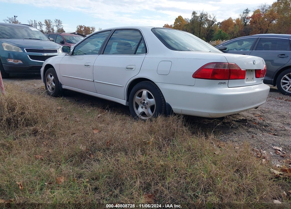 1999 HONDA ACCORD EX V6 VIN: 1HGCG1651XA050400