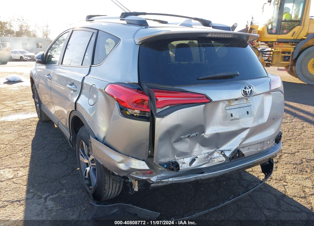 2016 TOYOTA RAV4 XLE VIN: 2T3WFREV6GW259437
