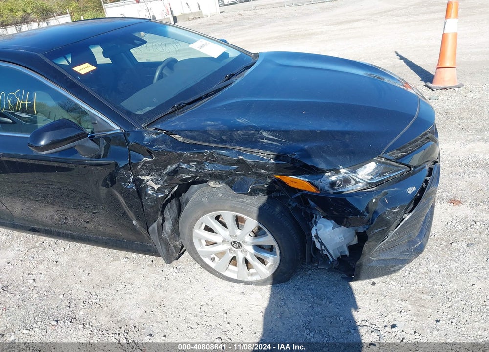 2020 TOYOTA CAMRY LE VIN: 4T1C11AK6LU997210