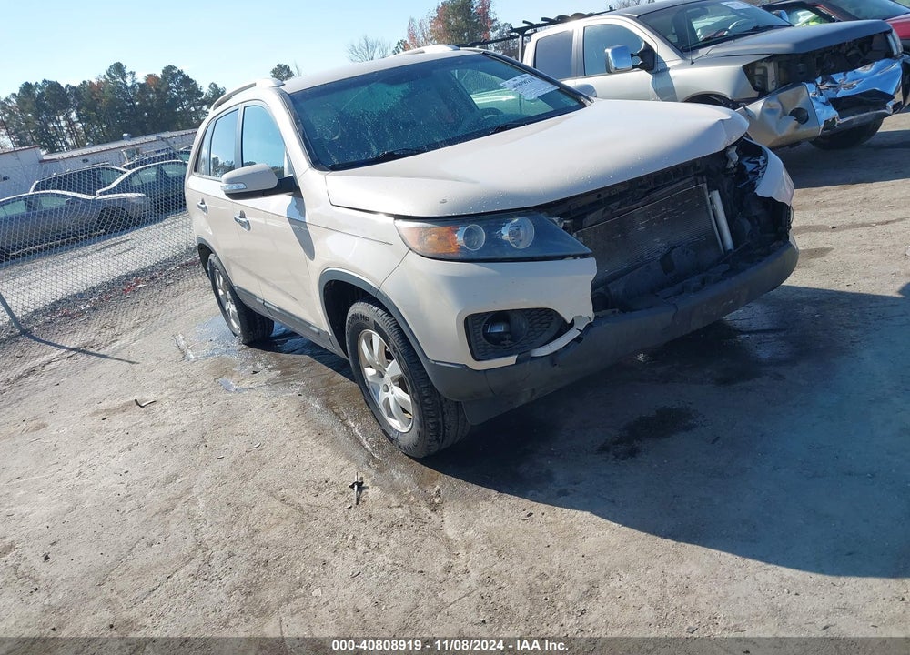 2011 KIA SORENTO LX VIN: 5XYKT4A11BG053348
