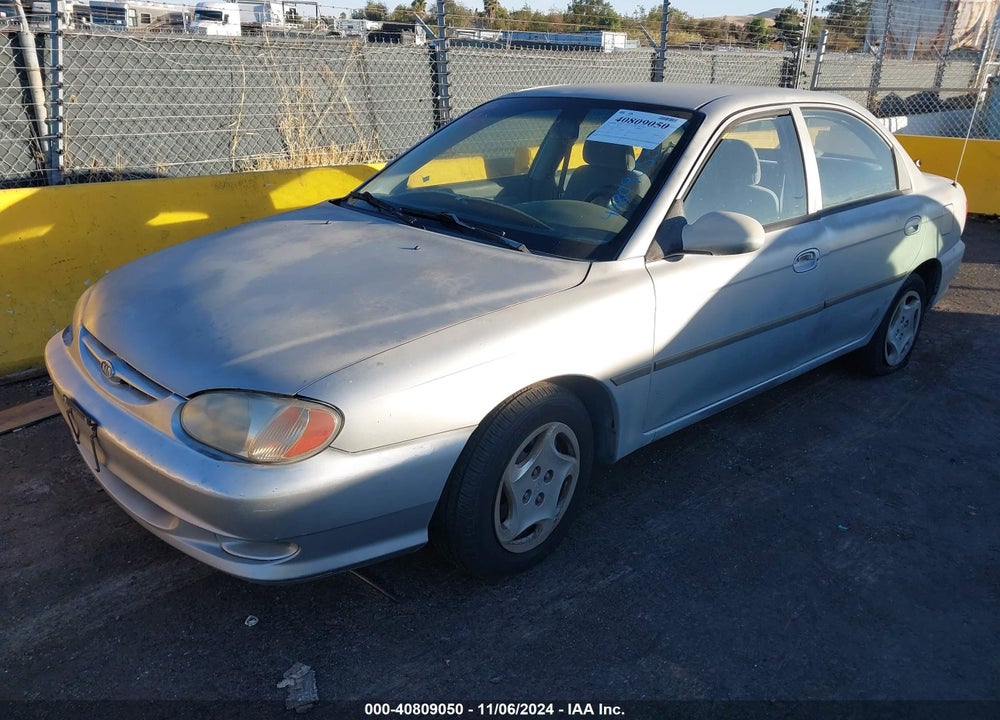 2001 KIA SEPHIA LS VIN: KNAFB121015033145