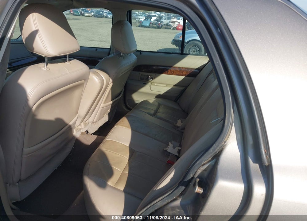 2005 MERCURY GRAND MARQUIS LS/LSE VIN: 2MEFM75W85X621210