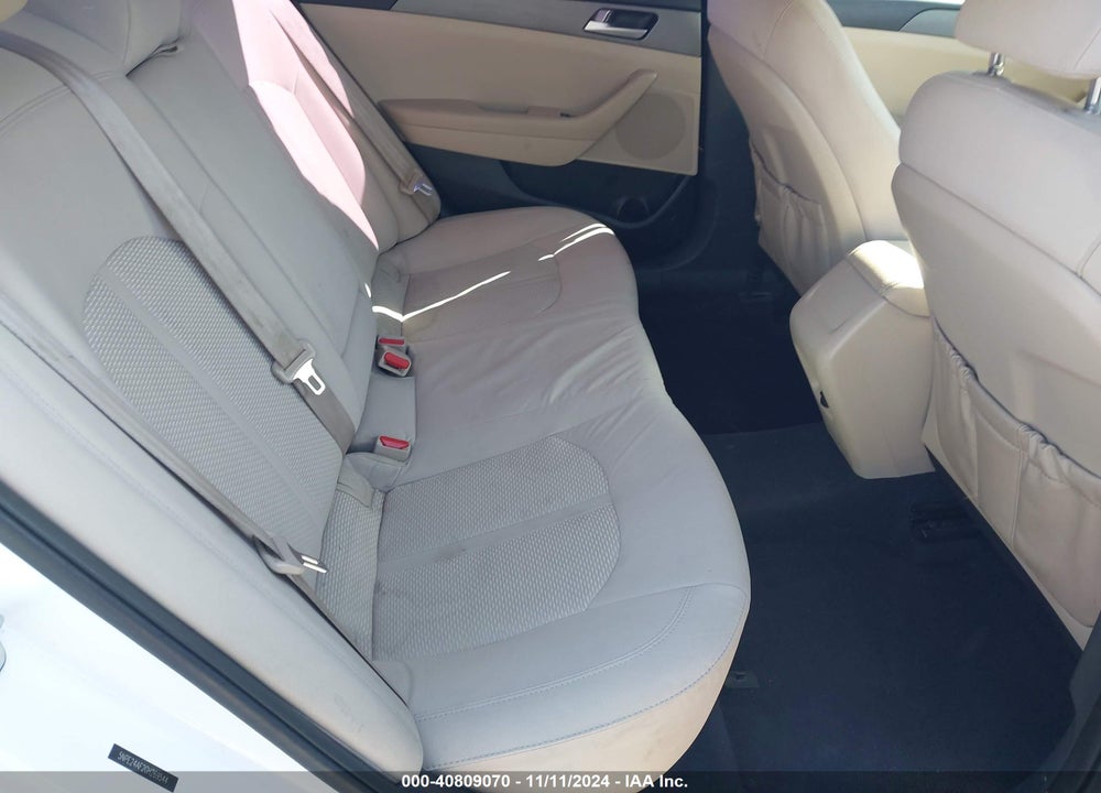 2016 HYUNDAI SONATA SE VIN: 5NPE24AF2GH269544