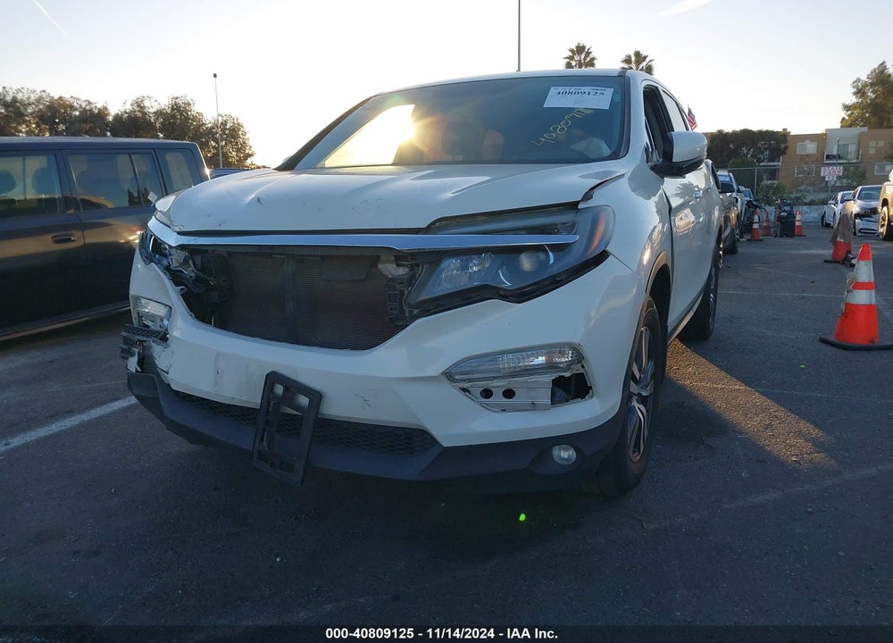 2018 HONDA PILOT EX VIN: 5FNYF5H31JB023691