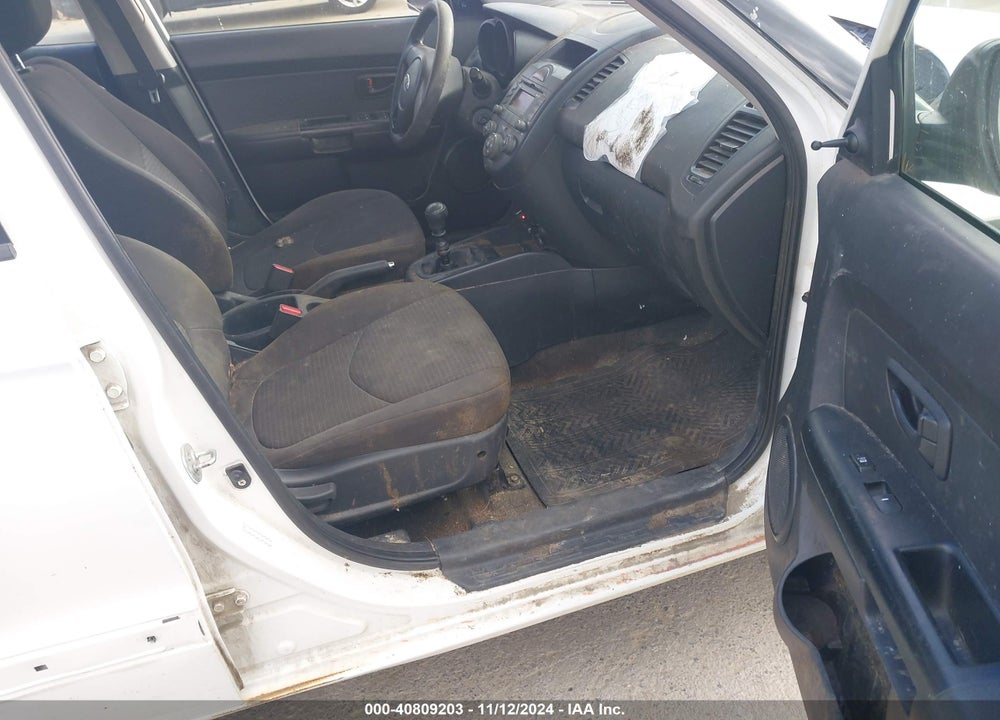 2011 KIA SOUL VIN: KNDJT2A15B7716997