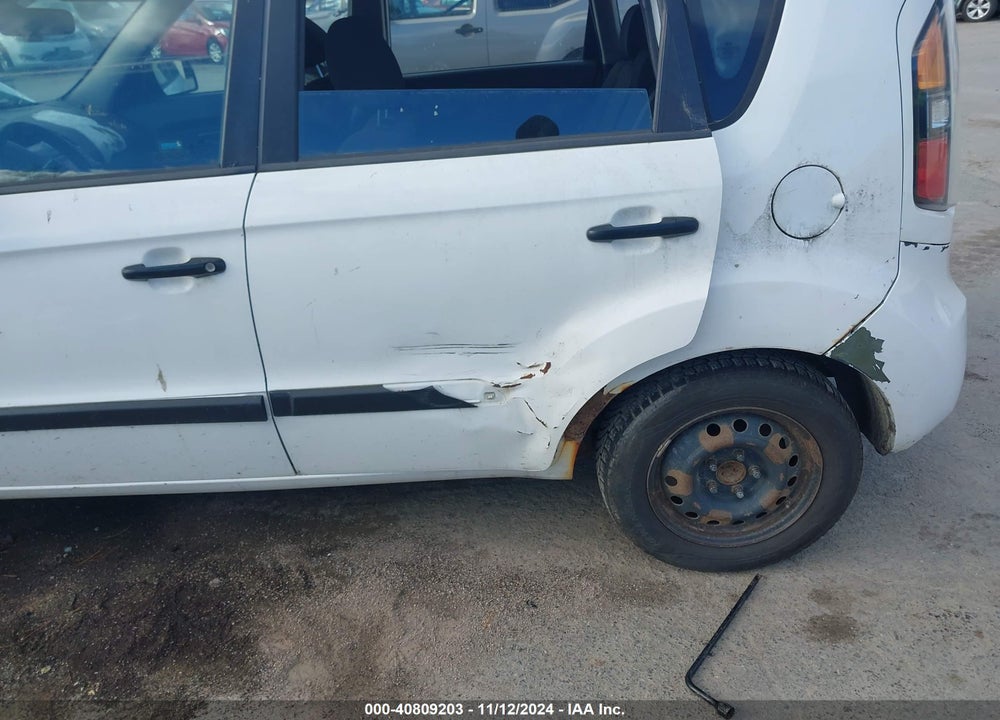 2011 KIA SOUL VIN: KNDJT2A15B7716997