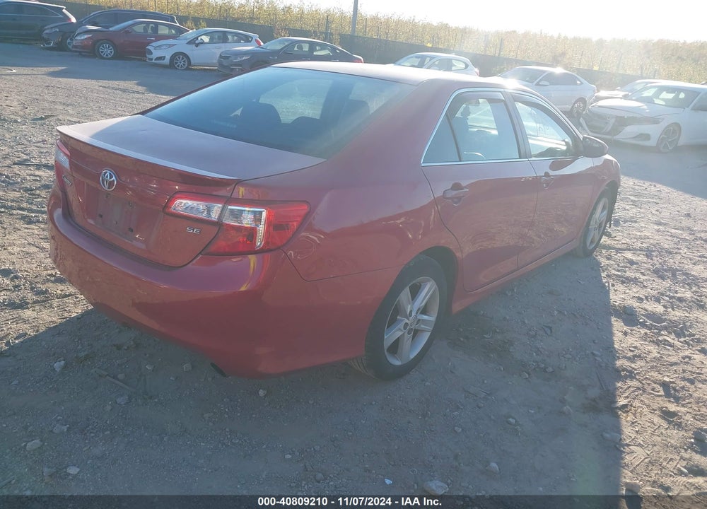 2014 TOYOTA CAMRY SE VIN: 4T1BF1FK0EU808351
