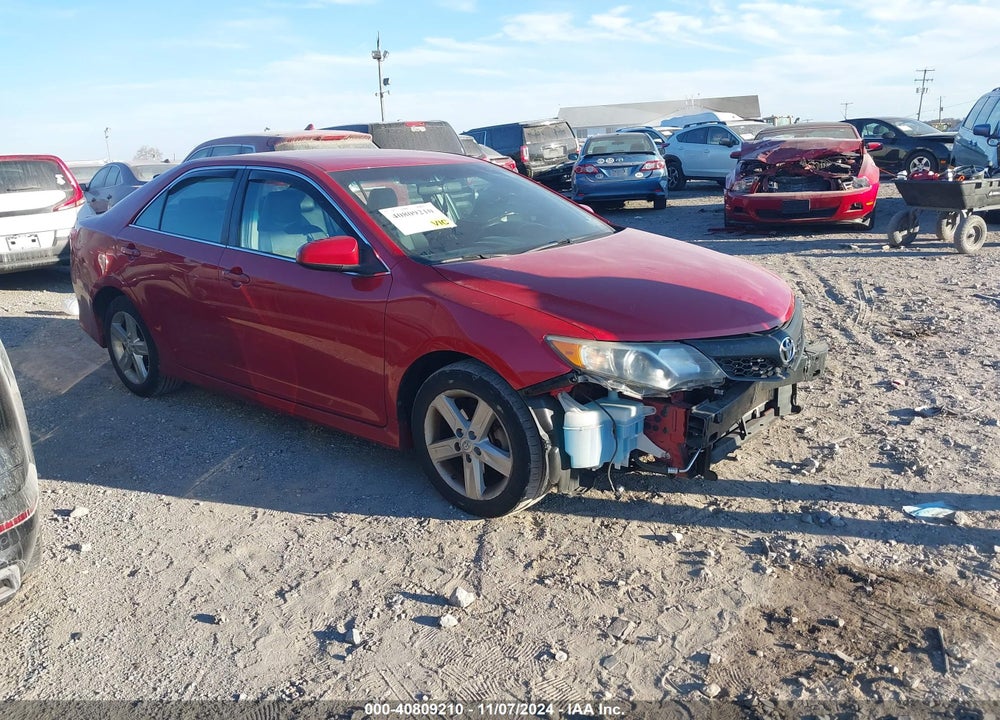 2014 TOYOTA CAMRY SE VIN: 4T1BF1FK0EU808351