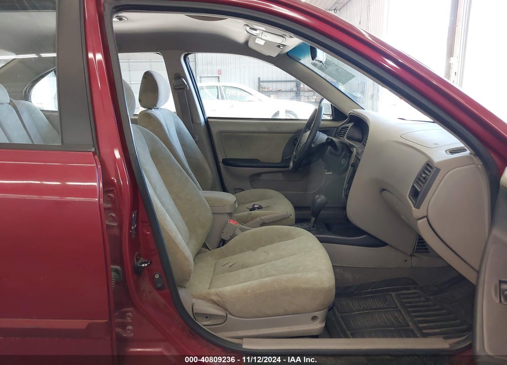 2003 HYUNDAI ELANTRA GLS/GT VIN: KMHDN45D23U585601
