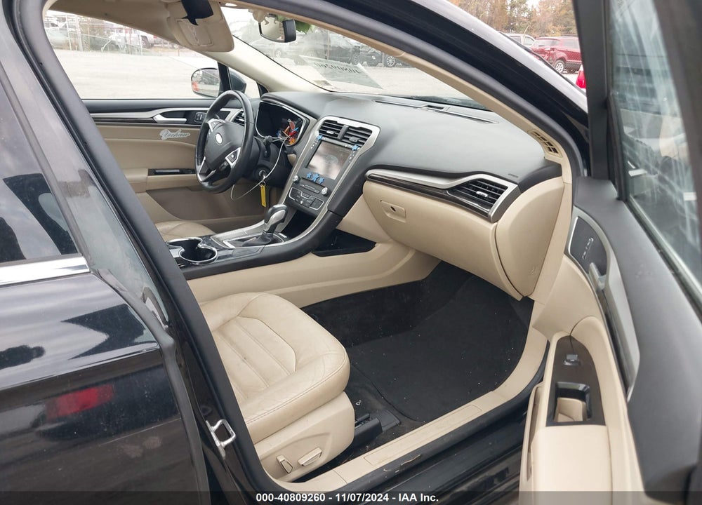 2016 FORD FUSION SE VIN: 3FA6P0HD0GR321842