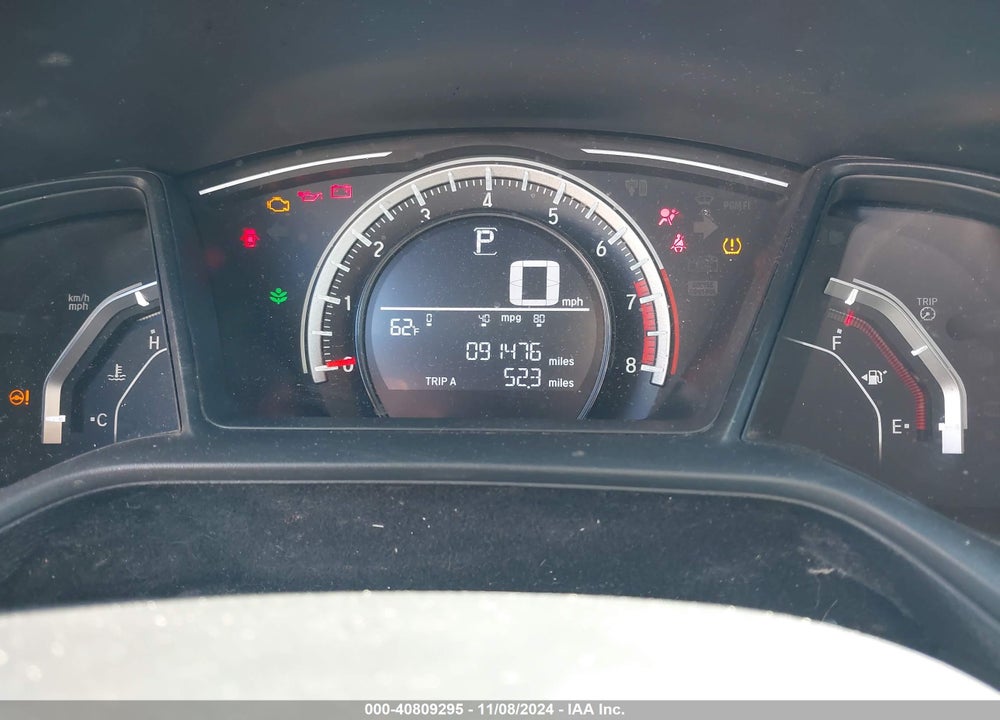 2018 HONDA CIVIC LX VIN: 2HGFC2F52JH517895