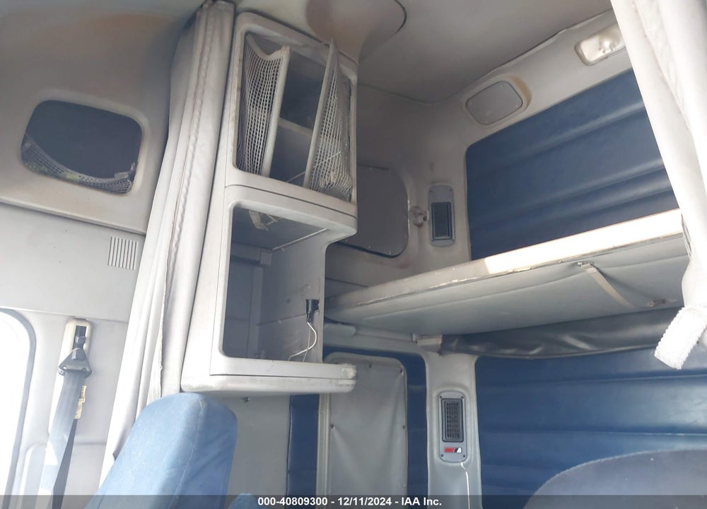 2001 FREIGHTLINER CONVENTIONAL ST120 VIN: 1FUJBBCG41LF25044