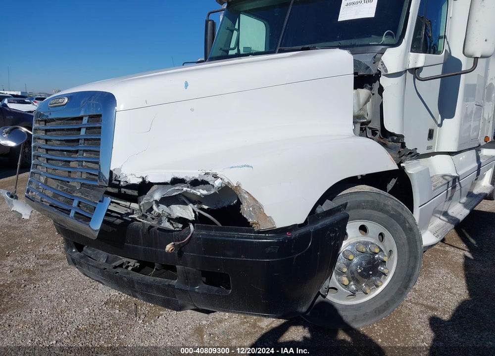 2001 FREIGHTLINER CONVENTIONAL ST120 VIN: 1FUJBBCG41LF25044