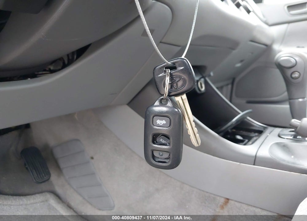 2002 TOYOTA CAMRY LE VIN: JTDBE32K420090508