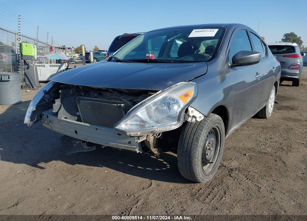 2019 NISSAN VERSA 1.6 SV VIN: 3N1CN7AP1KL881089