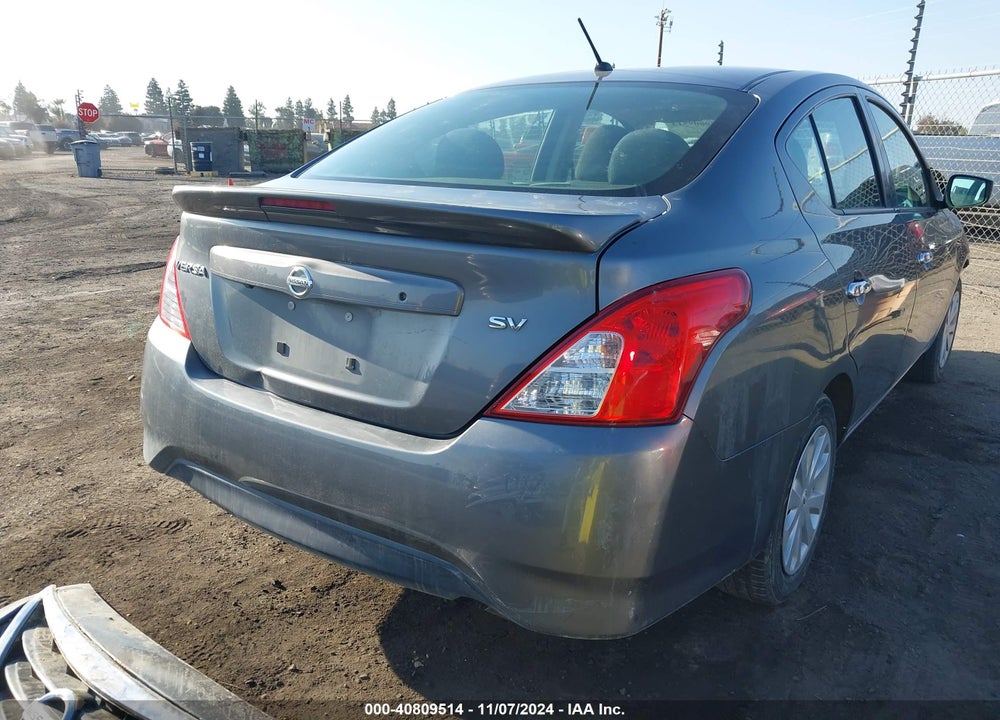 2019 NISSAN VERSA 1.6 SV VIN: 3N1CN7AP1KL881089
