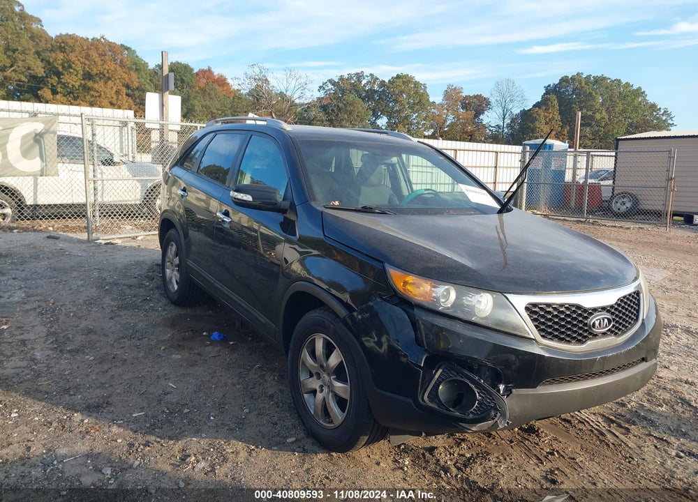 2013 KIA SORENTO LX VIN: 5XYKT3A6XDG310449