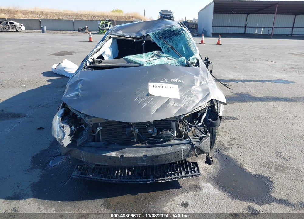 2019 TOYOTA COROLLA LE VIN: 5YFBURHE7KP949524