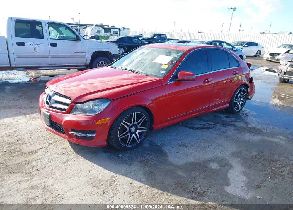 2013 MERCEDES-BENZ C 300 LUXURY 4MATIC/SPORT 4MATIC VIN: WDDGF8AB5DG115093