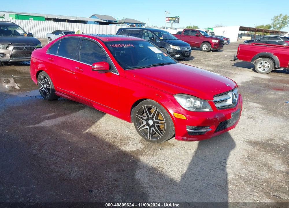 2013 MERCEDES-BENZ C 300 LUXURY 4MATIC/SPORT 4MATIC VIN: WDDGF8AB5DG115093