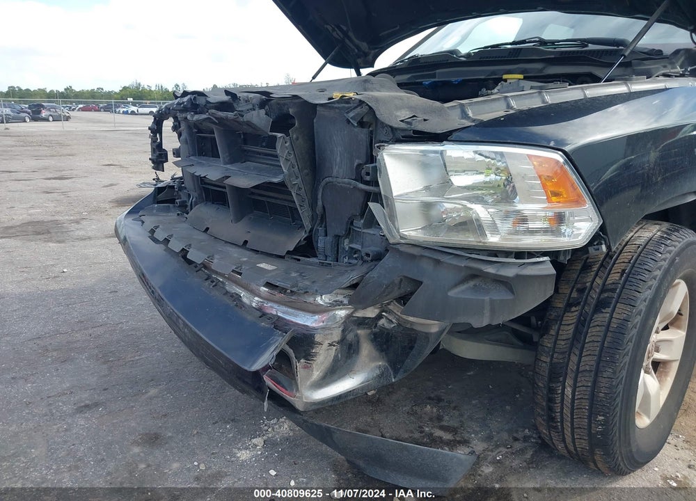 2018 RAM 1500 SLT 4X2 6'4 BOX VIN: 1C6RR6GTXJS193108