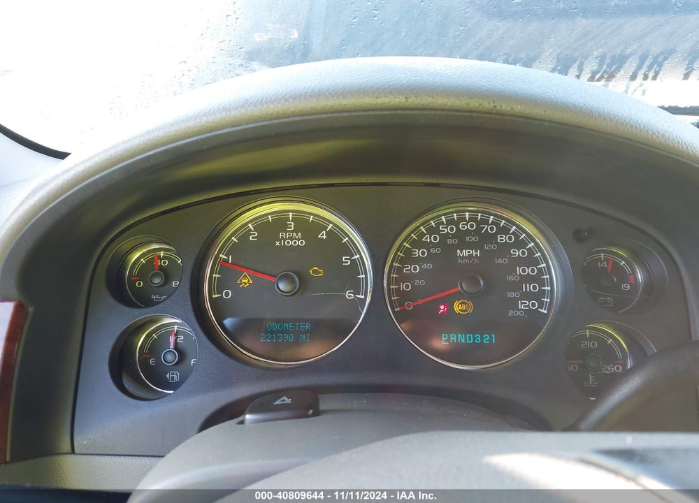 2007 CHEVROLET TAHOE LT VIN: 1GNFK13037J285584