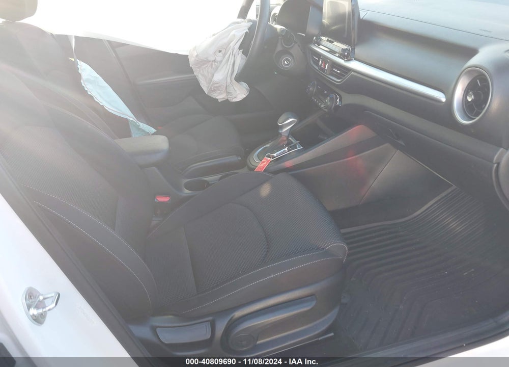 2019 KIA FORTE FE VIN: 3KPF24AD3KE027071