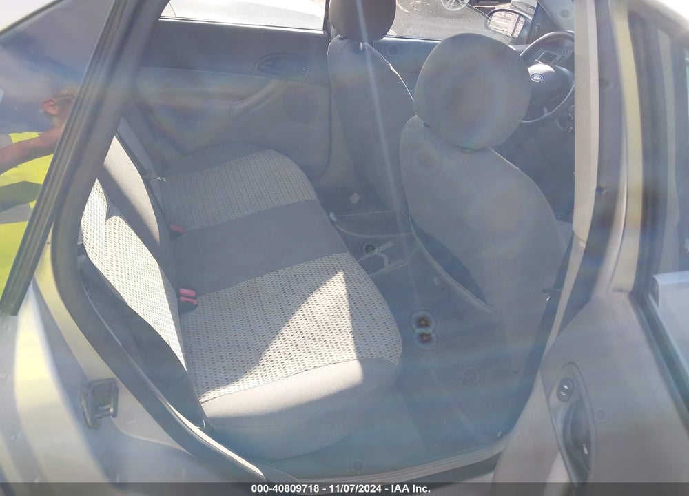 2005 FORD FOCUS ZX4 VIN: 1FAFP34N55W159152