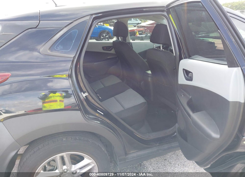 2021 HYUNDAI KONA SE VIN: KM8K12AA7MU616491