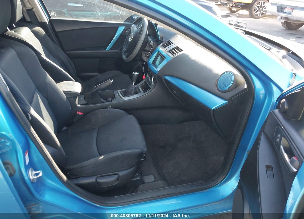 2010 MAZDA 3 S SPORT VIN: JM1BL1H61A1335942