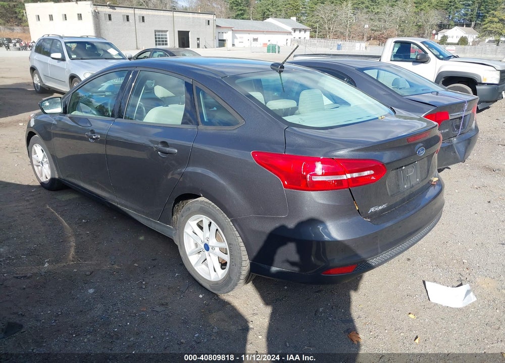 2018 FORD FOCUS SE VIN: 1FADP3F24JL272306
