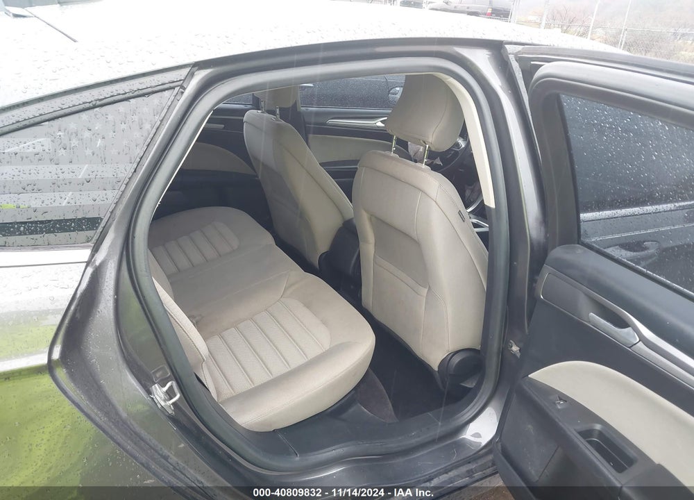 2017 FORD FUSION S VIN: 3FA6P0G73HR364794