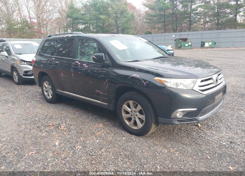 2011 TOYOTA HIGHLANDER SE V6 VIN: 5TDBK3EH3BS080395